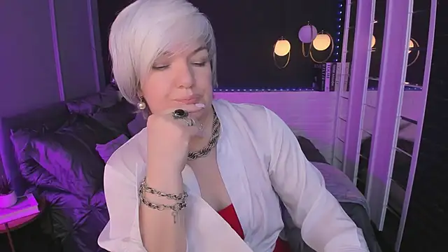 Snapshot of CarmenSoft chatting on May 2026 09:13:01 AM CarmenSoft online show from May 2026 09:13:01 AM