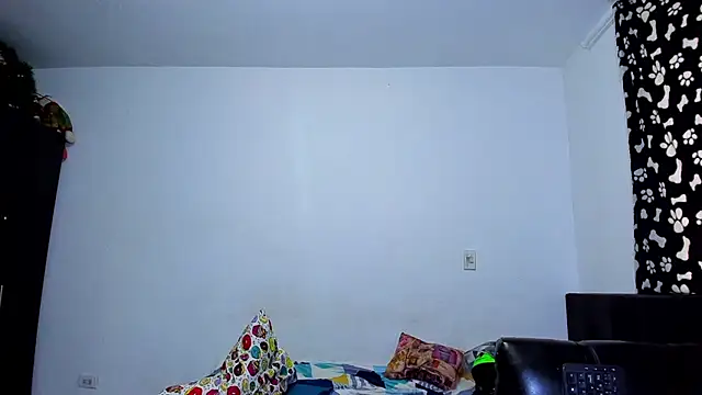 ares sexxx online show from October 2025 05:03:01 PM