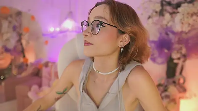 DalahiaRush online show from October 2025 07:02:02 PM