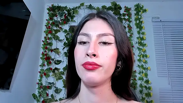 Snapshot of valeria_gonzales_ chatting on February 2025 02:06:01 AM valeria gonzales online show from February 2025 02:06:01 AM