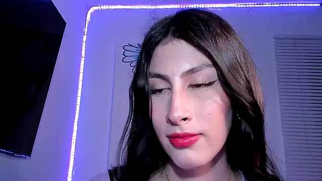 Snapshot of valeria_gonzales_ chatting on March 2025 12:51:01 AM valeria gonzales online show from March 2025 12:51:01 AM