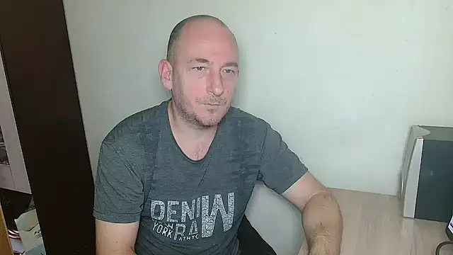 Johan   Barker online show from December 2025 11:45:02 AM