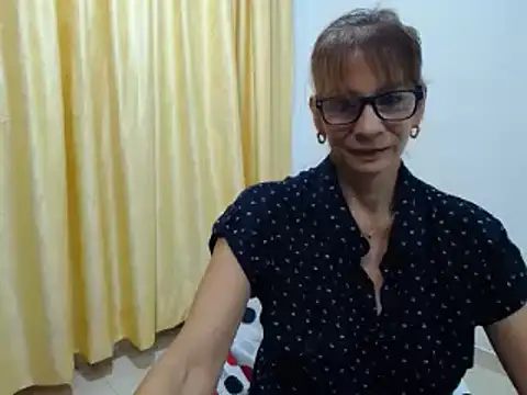 Snapshot of mommysexy16 chatting on March 2025 11:59:02 PM mommysexy16 online show from March 2025 11:59:02 PM