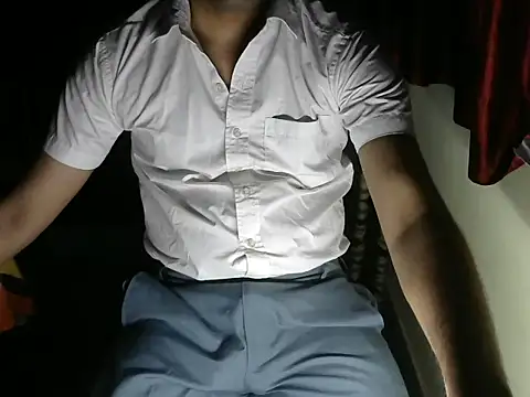 aloneboy1996 online show from October 2025 07:26:01 PM