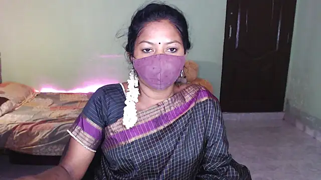 Snapshot of Novapol chatting on May 2026 05:55:01 PM Novapol online show from May 2026 05:55:01 PM