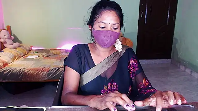 Snapshot of Novapol chatting on May 2026 05:20:02 PM Novapol online show from May 2026 05:20:02 PM