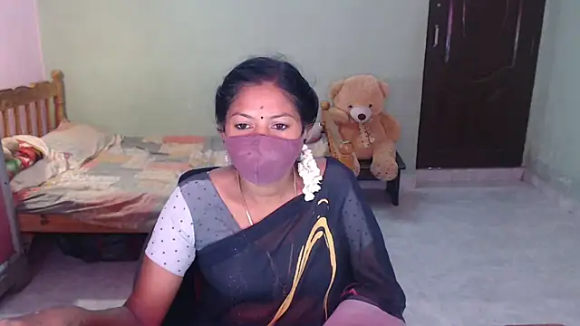 Snapshot of Novapol chatting on June 2026 01:43:02 PM Novapol online show from June 2026 01:43:02 PM