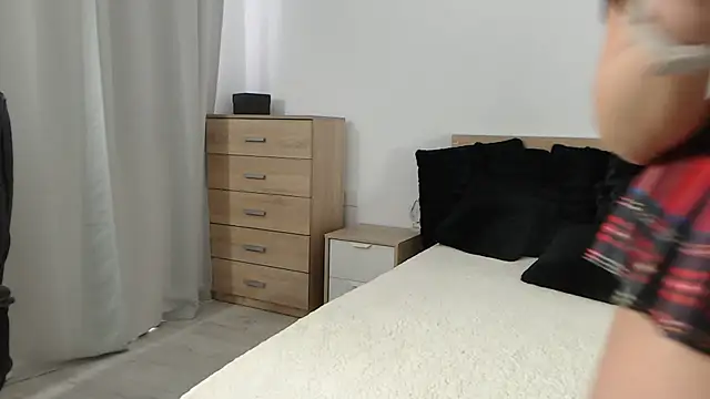 Layla23a online show from January 2025 11:41:01 AM