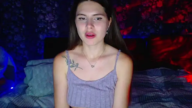 Snapshot of ViollinaLove chatting on June 2026 07:44:02 PM ViollinaLove online show from June 2026 07:44:02 PM