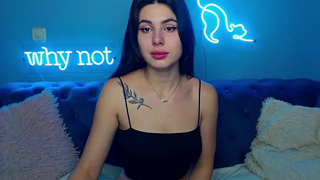 ViollinaLove online show from November 2025 05:35:02 AM