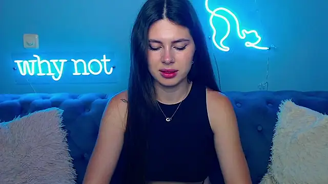 Snapshot of ViollinaLove chatting on June 2026 04:51:01 AM ViollinaLove online show from June 2026 04:51:01 AM