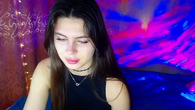 ViollinaLove online show from November 2025 08:45:02 PM