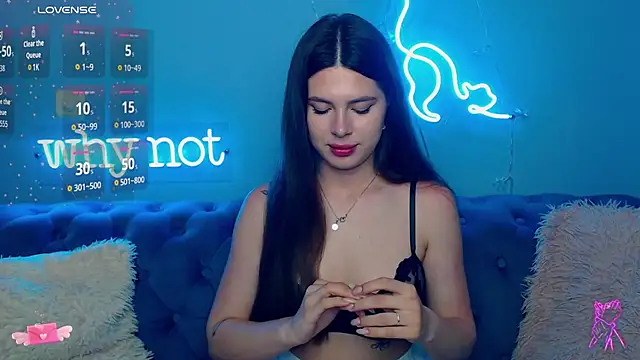 ViollinaLove online show from May 2026 04:49:01 AM