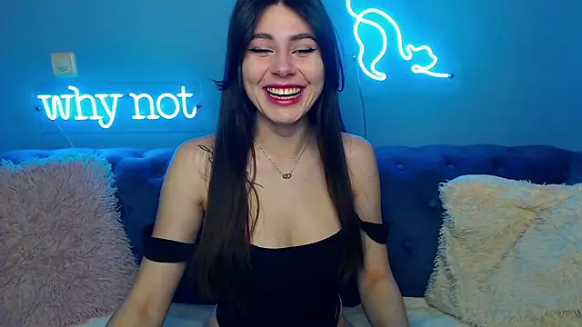 Snapshot of ViollinaLove chatting on February 2025 05:48:02 AM ViollinaLove online show from February 2025 05:48:02 AM