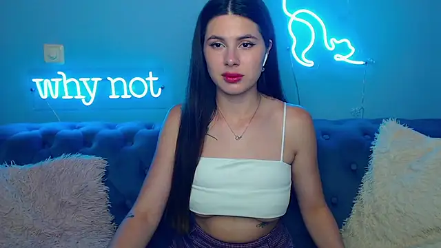 Snapshot of ViollinaLove chatting on June 2026 04:40:02 AM ViollinaLove online show from June 2026 04:40:02 AM