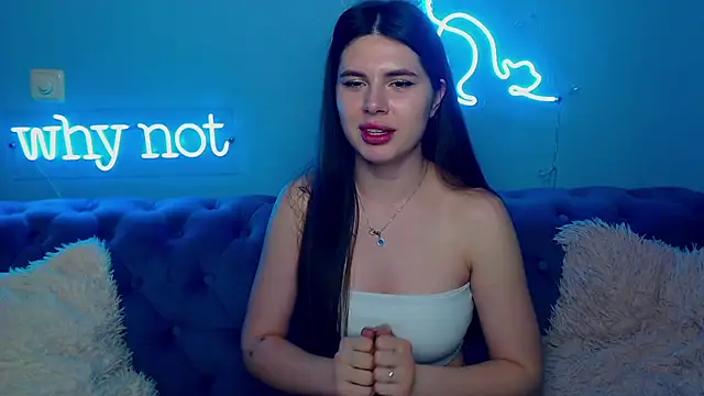 ViollinaLove online show from April 2026 04:57:01 PM