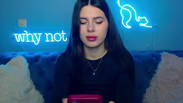 ViollinaLove online show from April 2026 04:49:01 AM