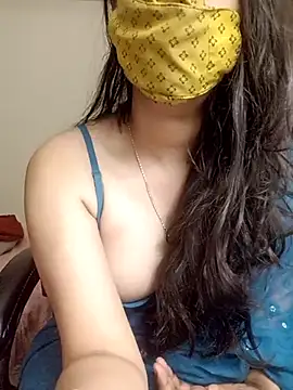 Snapshot of Lavanya_Shah chatting on February 2025 06:03:01 PM Lavanya Shah online show from February 2025 06:03:01 PM