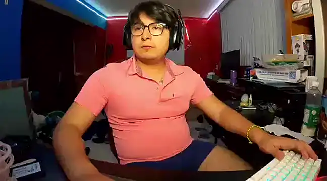 Snapshot of Nathanroberts111 chatting on January 2025 02:53:02 AM Nathanroberts111 online show from January 2025 02:53:02 AM