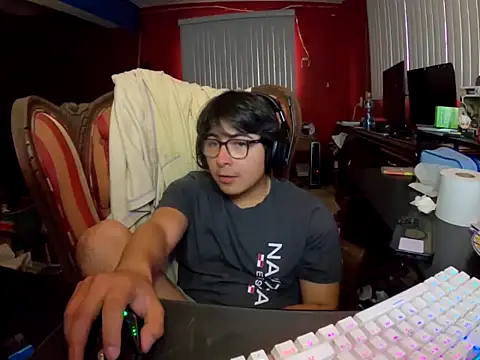 Nathanroberts111 online show from April 2026 11:29:02 PM