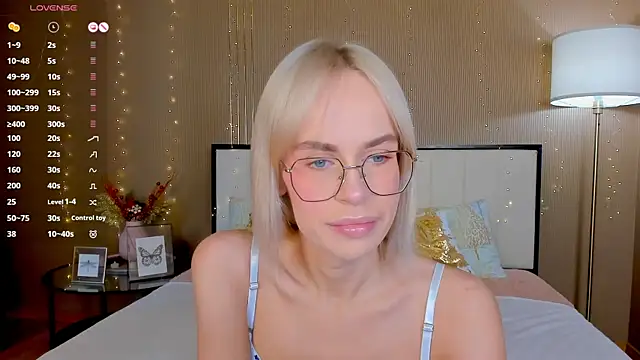 bellatip online show from April 2026 12:46:02 AM