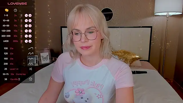 Snapshot of bellatip chatting on February 2025 03:59:02 AM bellatip online show from February 2025 03:59:02 AM