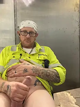 CLoSpunkmeyer69 online show from October 2025 02:32:01 AM