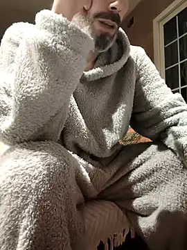 207RCCam online show from November 2025 06:25:01 AM