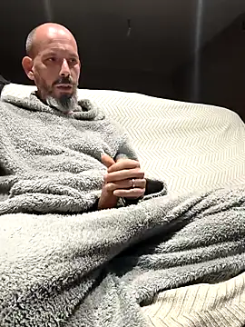 207RCCam online show from February 2026 10:20:01 PM