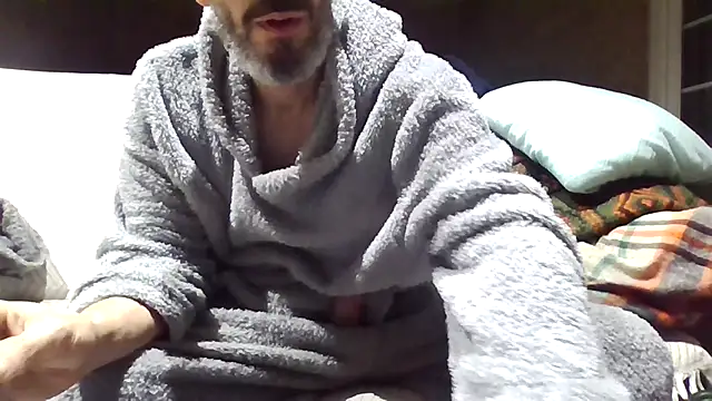 207RCCam online show from December 2025 07:38:01 PM