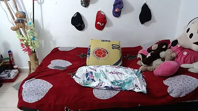 Britney-22 online show from April 2026 01:57:01 AM