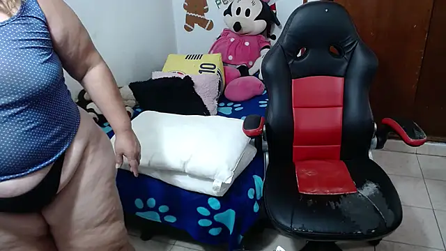 Britney-22 online show from November 2025 09:37:01 PM