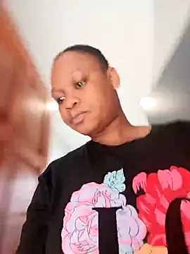 Snapshot of ANGELINE600 chatting on November 2025 01:55:01 PM ANGELINE600 online show from November 2025 01:55:01 PM