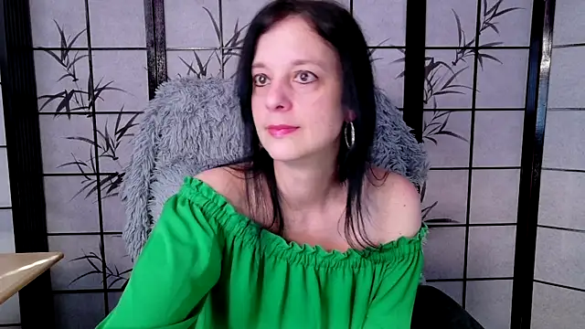  Sweetlonglips  online show from April 2026 07:54:01 AM