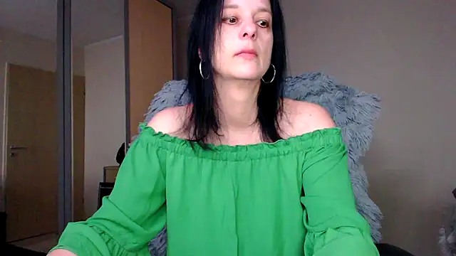 Snapshot of _Sweetlonglips_ chatting on February 2025 09:11:01 AM  Sweetlonglips  online show from February 2025 09:11:01 AM