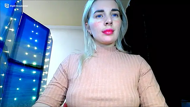 Snapshot of miaa_sunn chatting on December 2024 09:09:01 PM miaa sunn online show from December 2024 09:09:01 PM