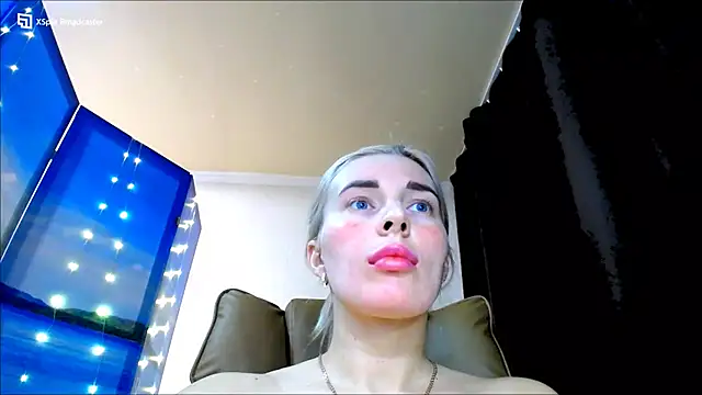 Snapshot of miaa_sunn chatting on January 2025 11:32:01 PM miaa sunn online show from January 2025 11:32:01 PM