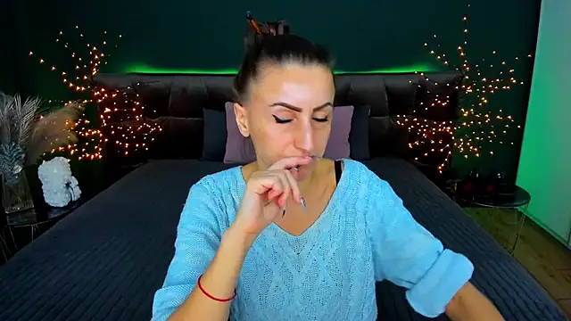 Rebecca Diamond online show from November 2025 06:39:02 AM