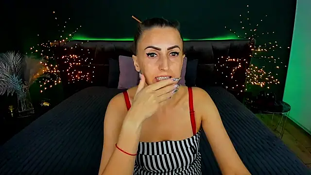 Rebecca Diamond online show from September 2025 05:35:01 AM