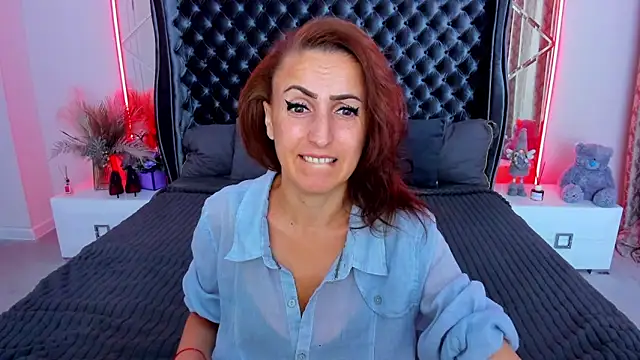 Snapshot of Rebecca_Diamond chatting on June 2026 05:49:02 AM Rebecca Diamond online show from June 2026 05:49:02 AM