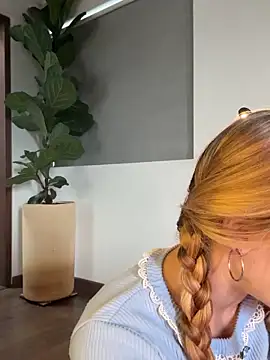 curchez  online show from April 2026 08:46:02 PM