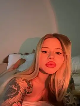 curchez  online show from March 2025 06:54:01 PM