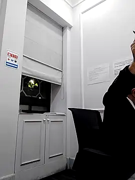 Mansex73 online show from September 2025 07:15:02 AM