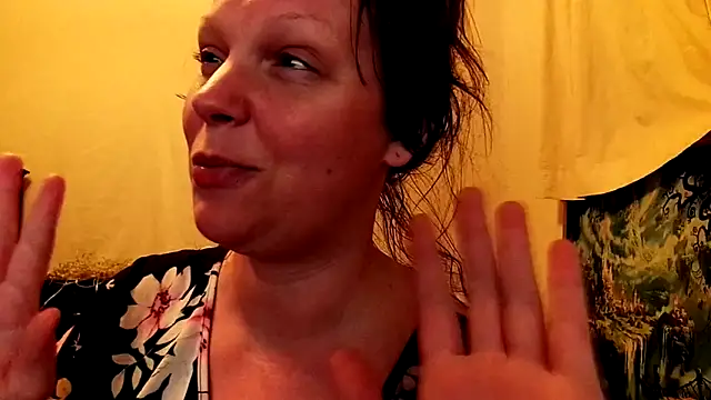 GamerGirlRoxyAndLee online show from September 2025 04:12:01 AM
