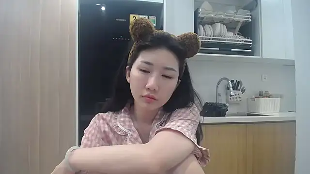 Snapshot of Asiagirll chatting on June 2026 12:39:02 PM Asiagirll online show from June 2026 12:39:02 PM