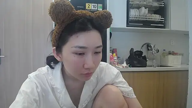 Snapshot of Asiagirll chatting on June 2026 02:45:02 AM Asiagirll online show from June 2026 02:45:02 AM
