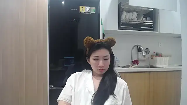Asiagirll online show from May 2026 12:02:01 PM