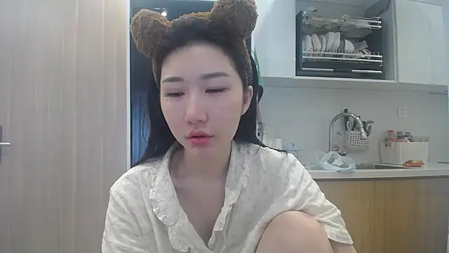 Asiagirll online show from May 2026 01:57:02 AM