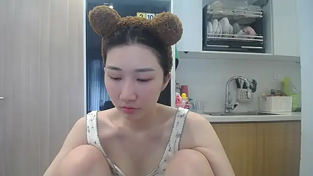 Snapshot of Asiagirll chatting on June 2026 12:32:02 AM Asiagirll online show from June 2026 12:32:02 AM