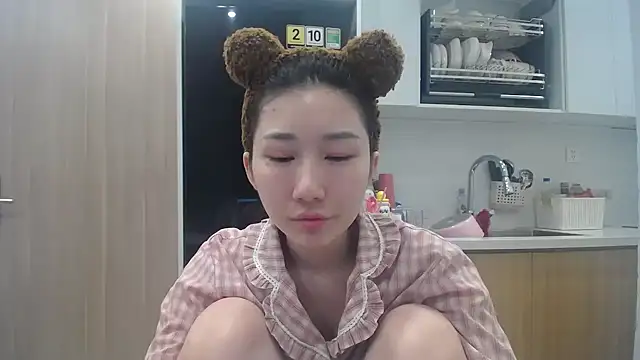 Snapshot of Asiagirll chatting on June 2026 02:50:01 PM Asiagirll online show from June 2026 02:50:01 PM